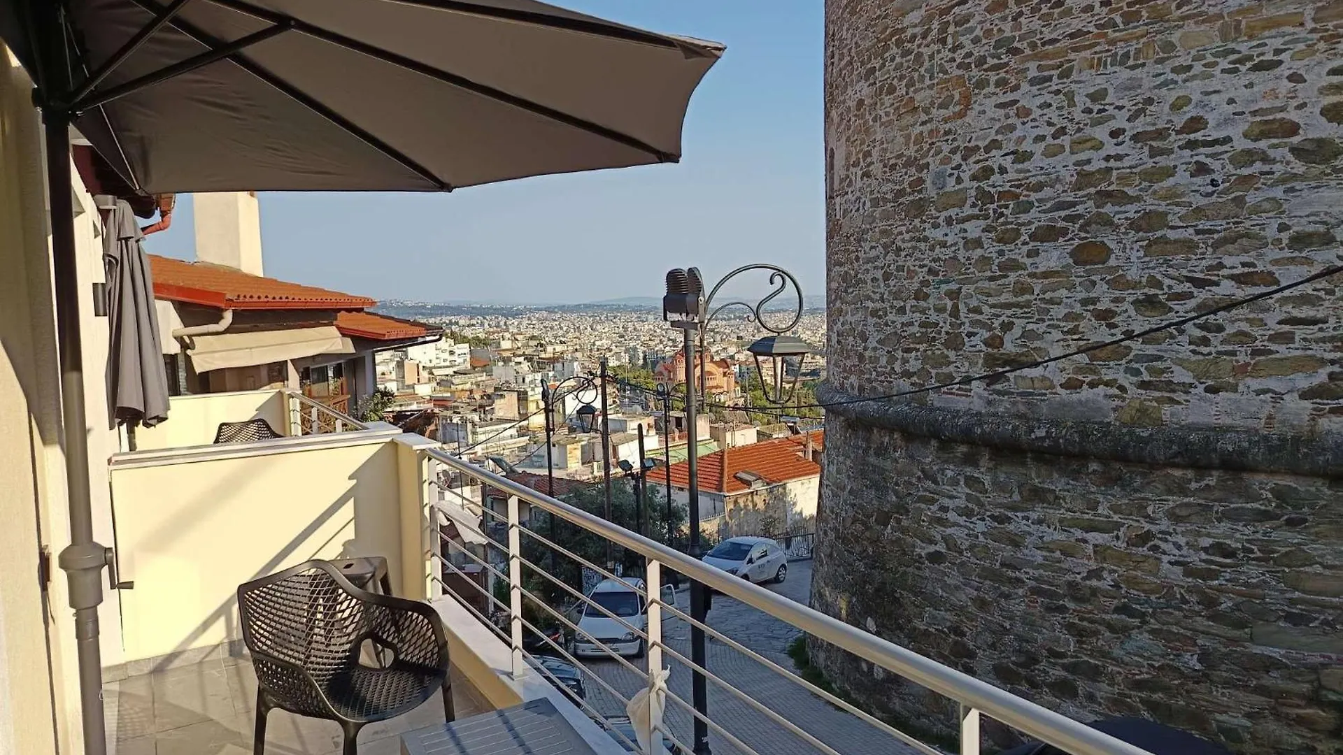 Beyond The Castle Apartment Thessaloniki