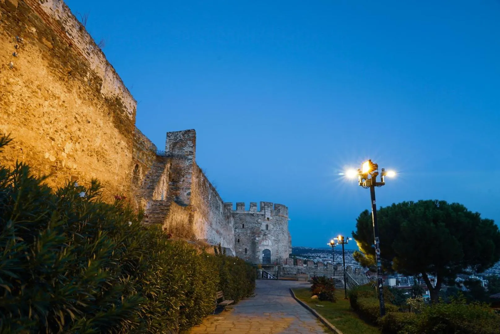 Beyond The Castle Apartment Thessaloniki