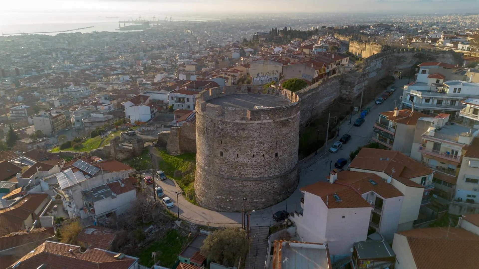 Beyond The Castle Apartment Thessaloniki