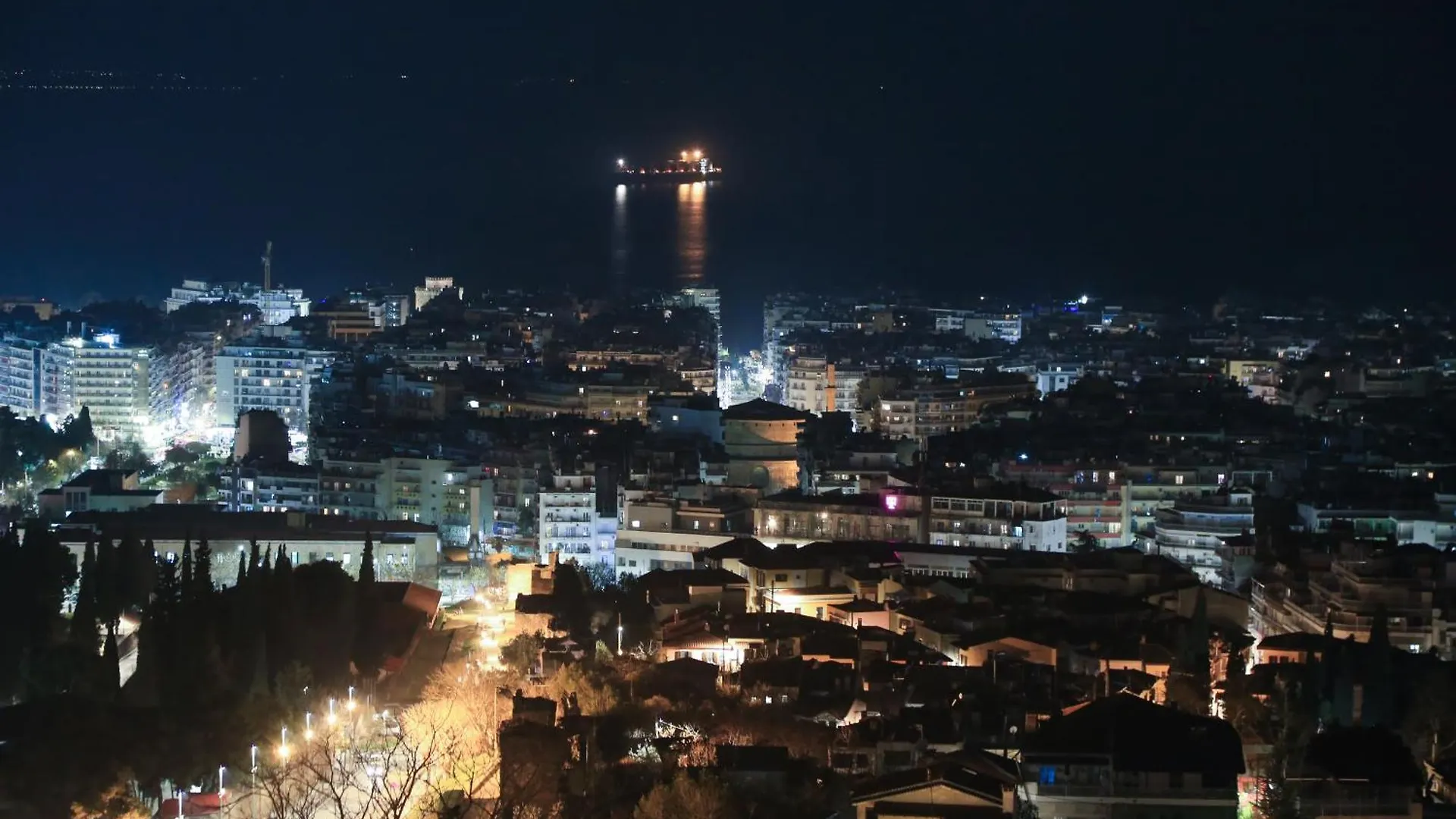 Beyond The Castle Apartment Thessaloniki