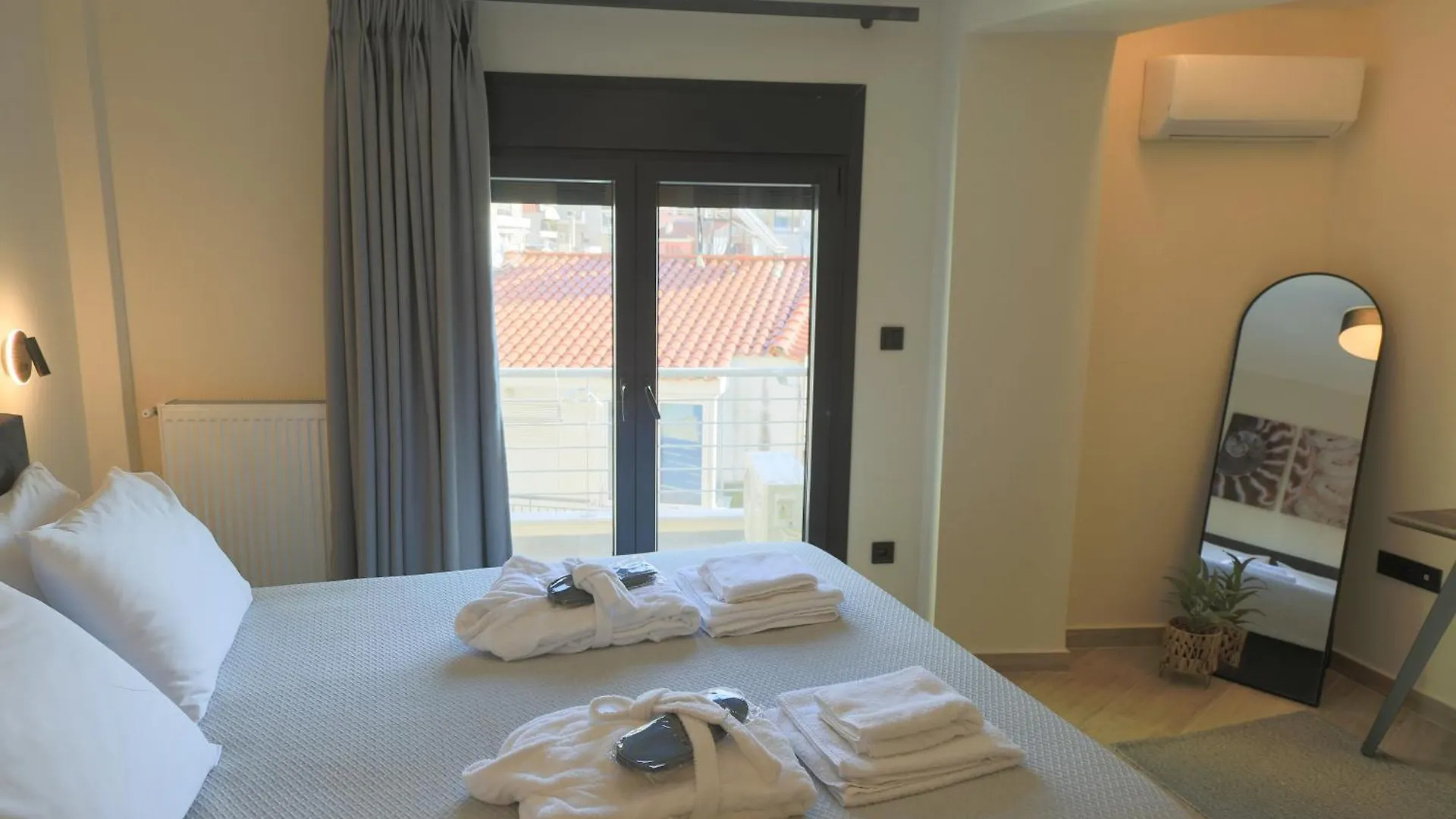 Beyond The Castle Apartment Thessaloniki